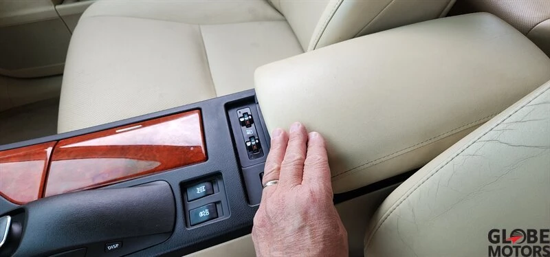 2010 Lexus RX 3rd Gen - Image 18 of 20
