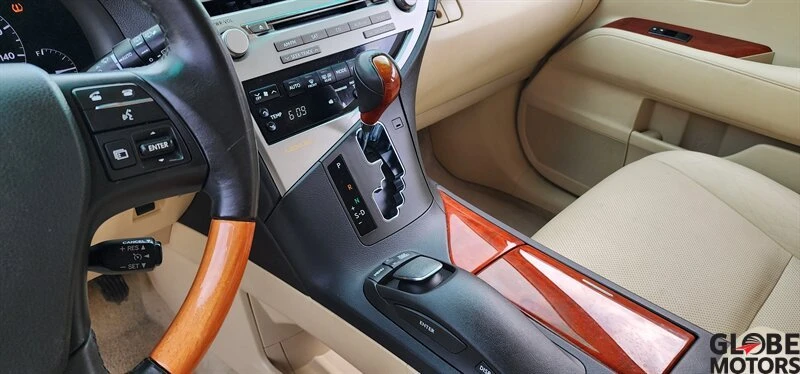 2010 Lexus RX 3rd Gen - Image 15 of 20