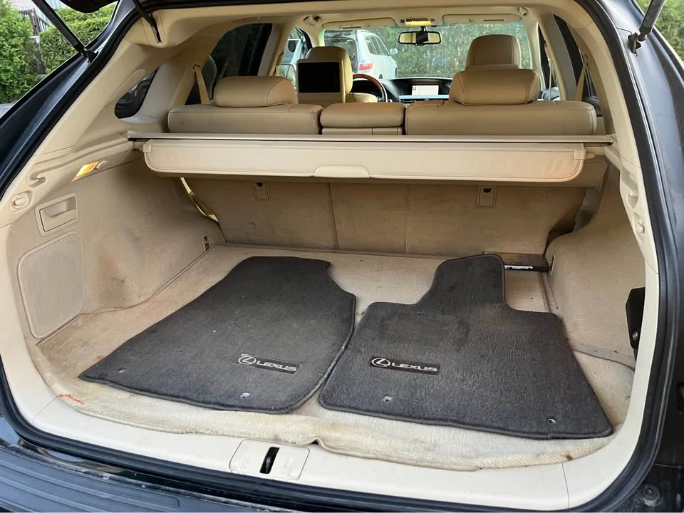 2010 Lexus RX 3rd Gen - Image 13 of 20