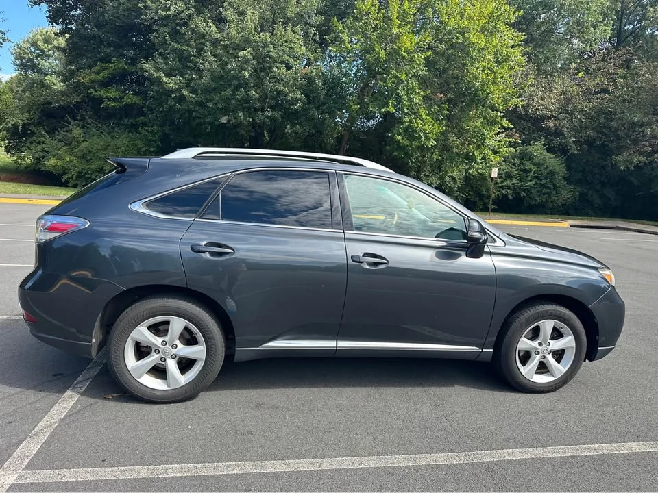 2010 Lexus RX 3rd Gen - Image 3 of 4