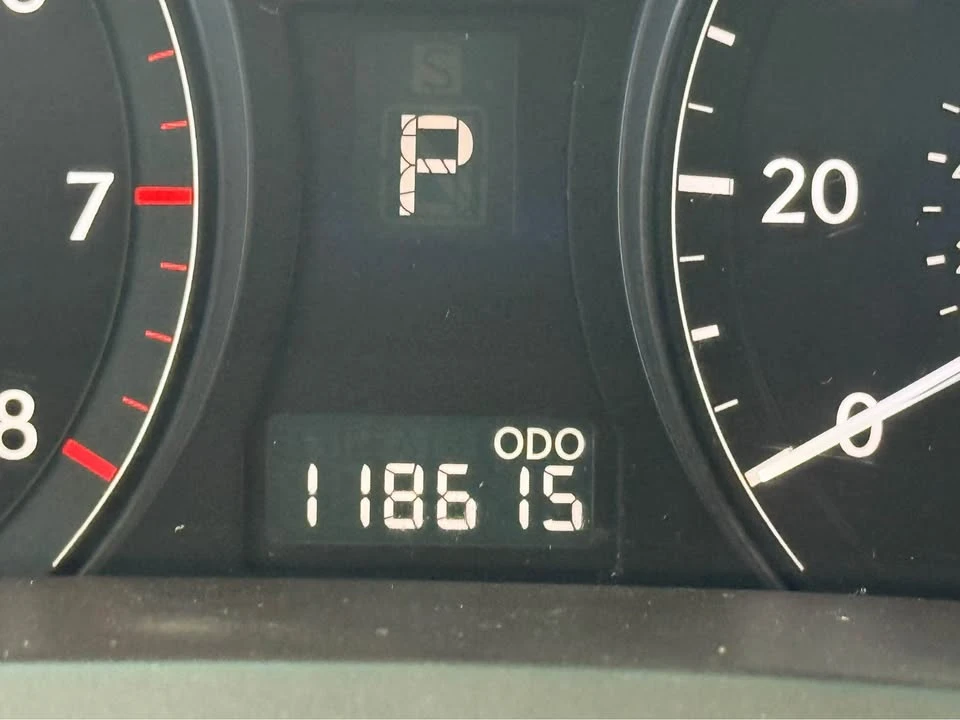 2010 Lexus RX 3rd Gen - Image 17 of 20
