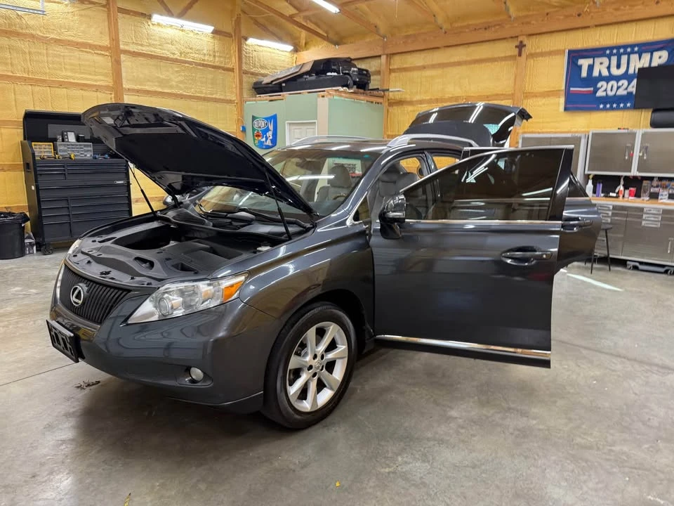 2010 Lexus RX 3rd Gen - Image 11 of 14