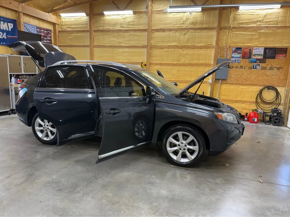 2010 Lexus RX 3rd Gen - Image 8 of 14