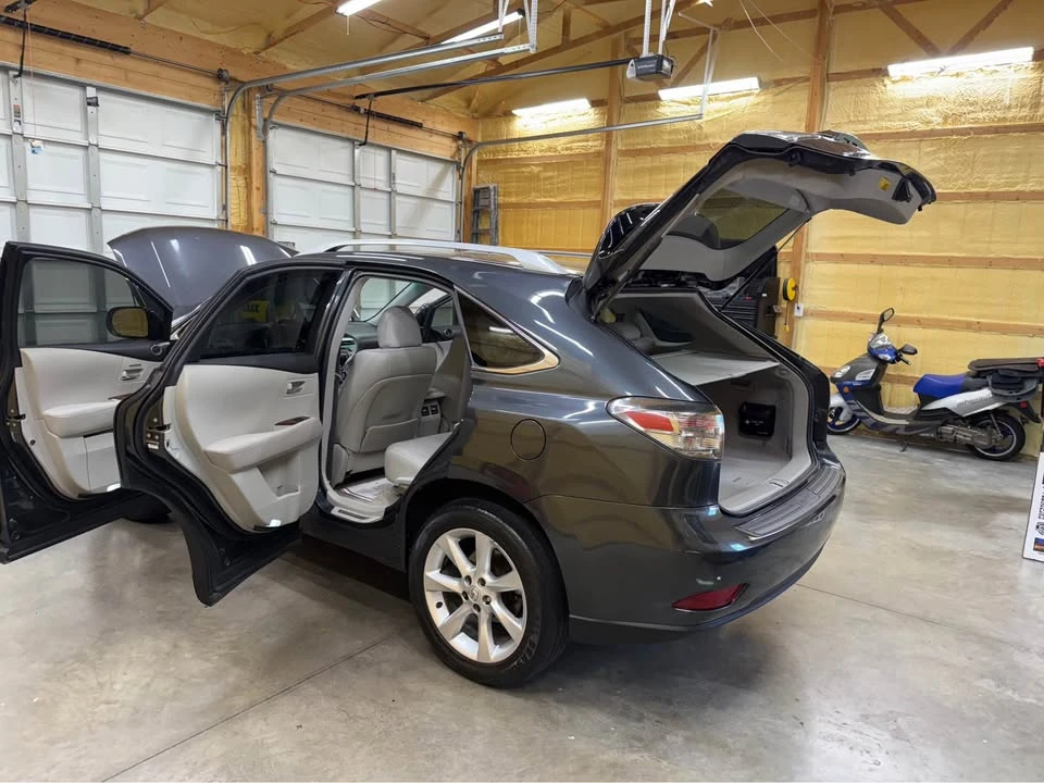 2010 Lexus RX 3rd Gen - Image 12 of 14