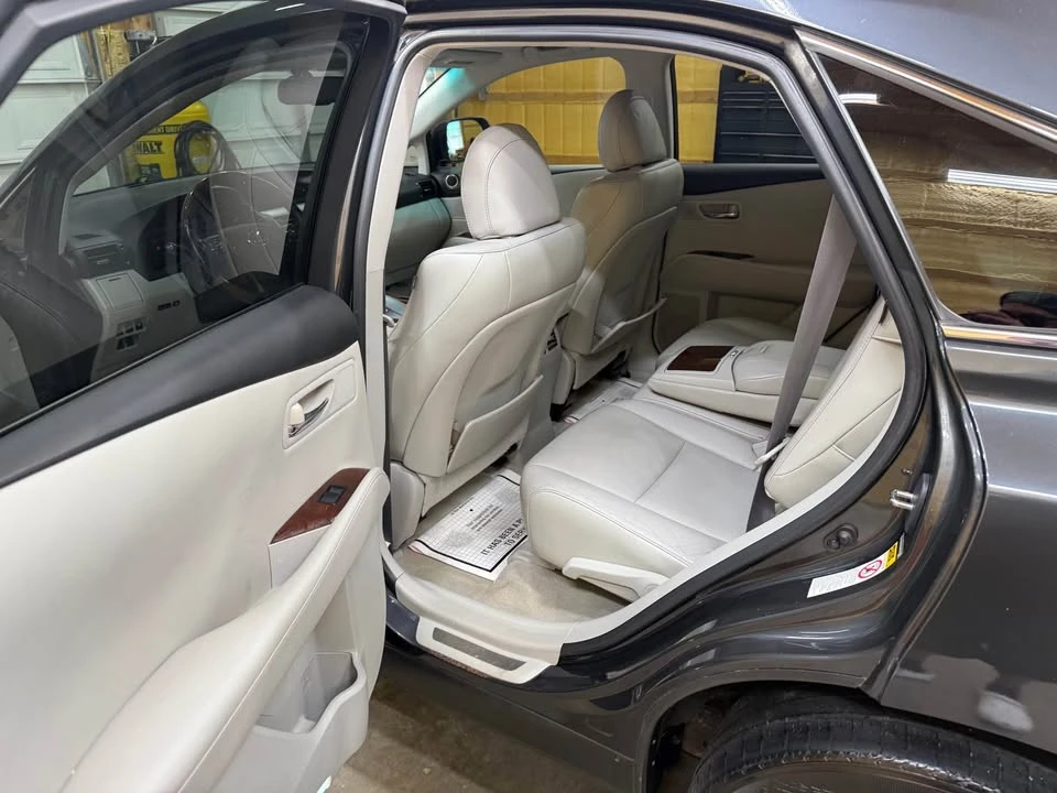 2010 Lexus RX 3rd Gen - Image 7 of 14