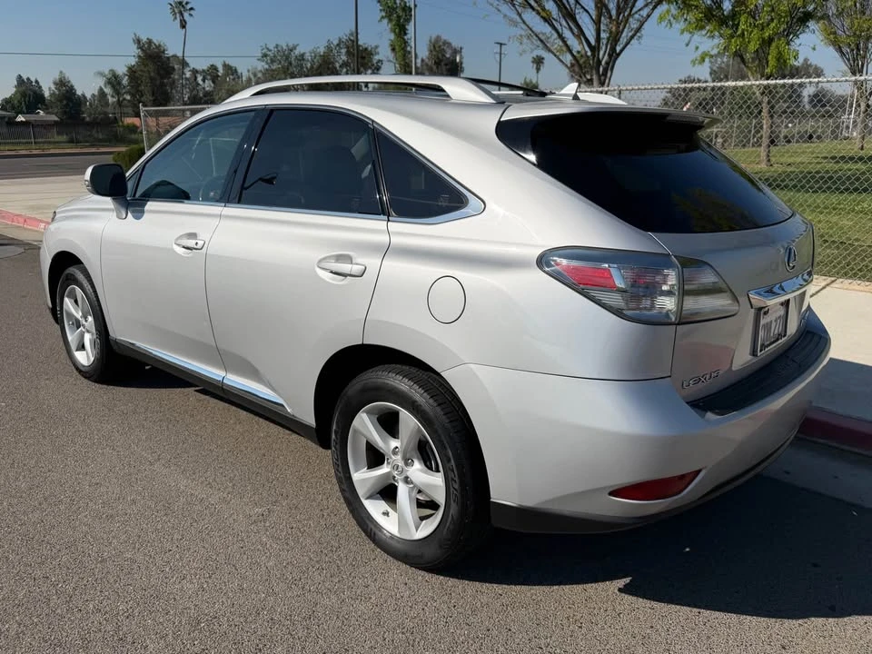 2010 Lexus RX 3rd Gen - Image 7 of 16