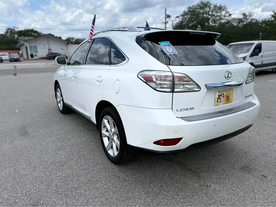 2010 Lexus RX 3rd Gen - Image 8 of 16