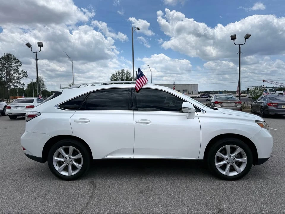 2010 Lexus RX 3rd Gen - Image 5 of 16