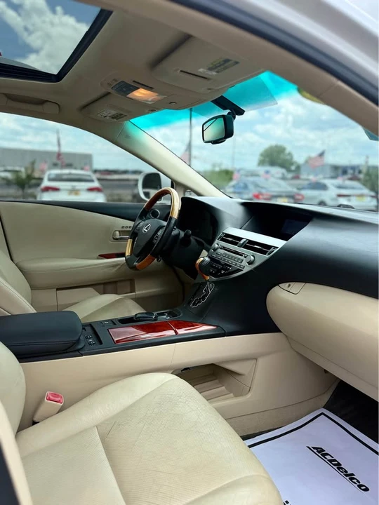 2010 Lexus RX 3rd Gen - Image 16 of 16