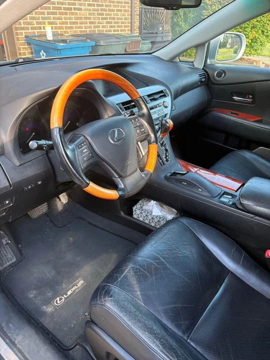 2010 Lexus RX 3rd Gen - Image 7 of 9