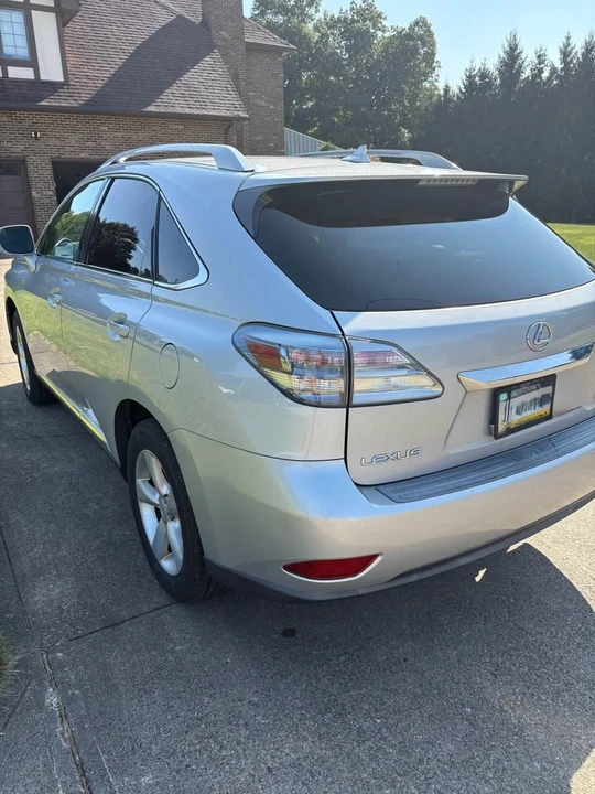 2010 Lexus RX 3rd Gen - Image 4 of 9