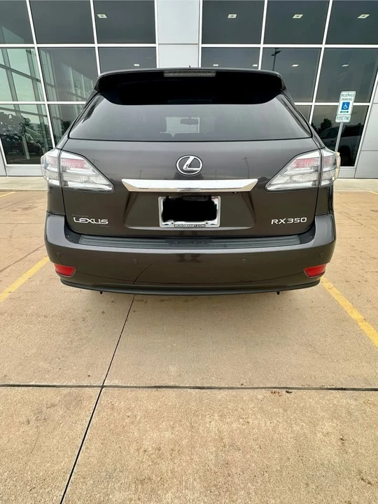 2010 Lexus RX 3rd Gen - Image 5 of 10