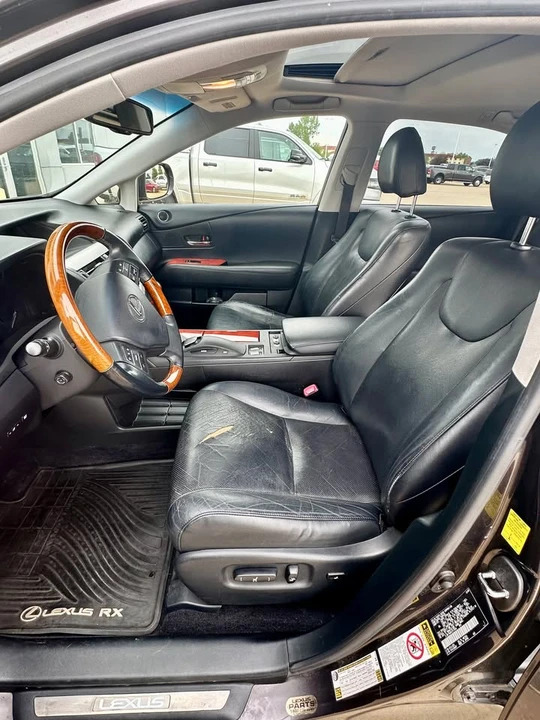 2010 Lexus RX 3rd Gen - Image 6 of 10