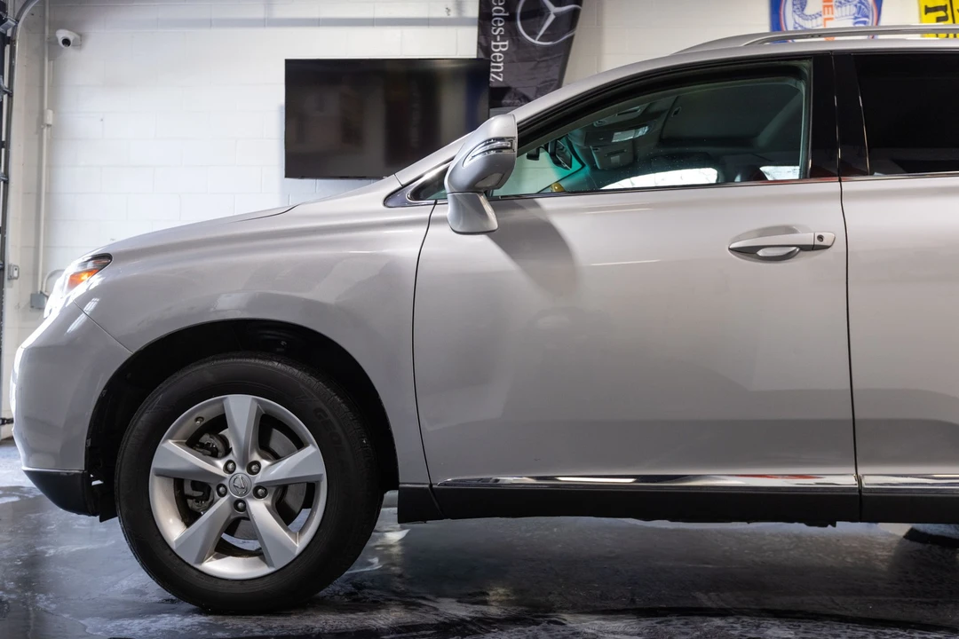 2010 Lexus RX 3rd Gen - Image 3 of 12