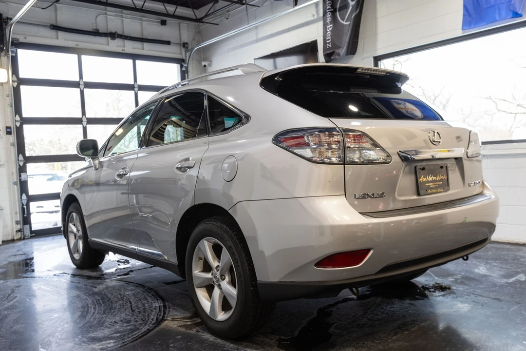 2010 Lexus RX 3rd Gen - Image 9 of 12