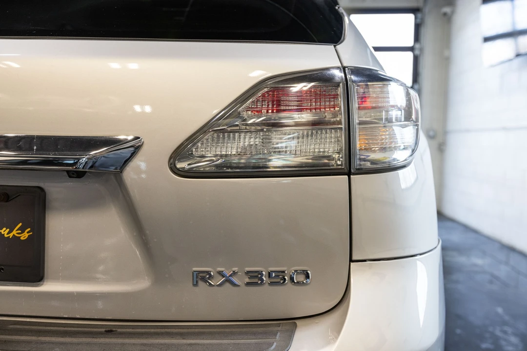 2010 Lexus RX 3rd Gen - Image 12 of 12