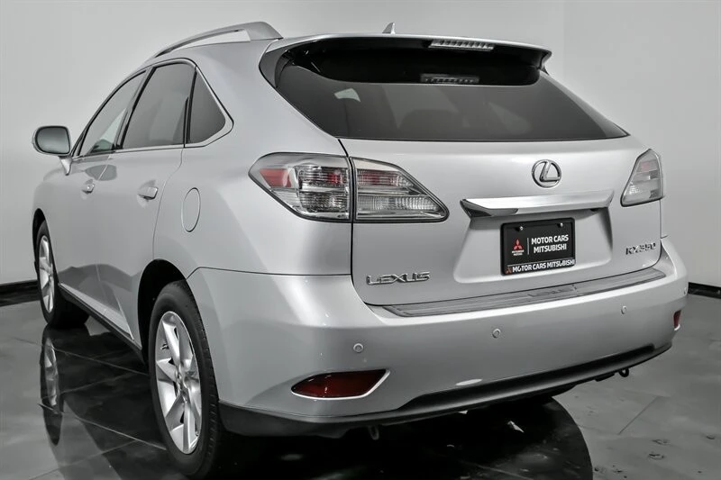 2010 Lexus RX 3rd Gen - Image 8 of 12