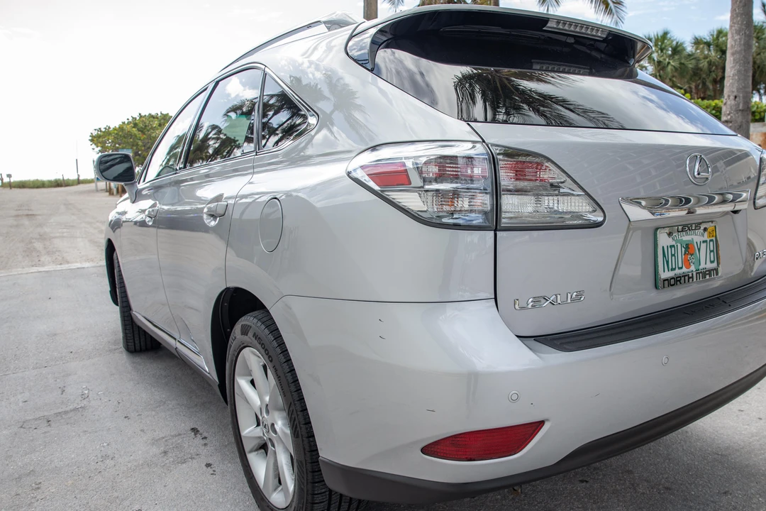 2010 Lexus RX 3rd Gen - Image 29 of 31