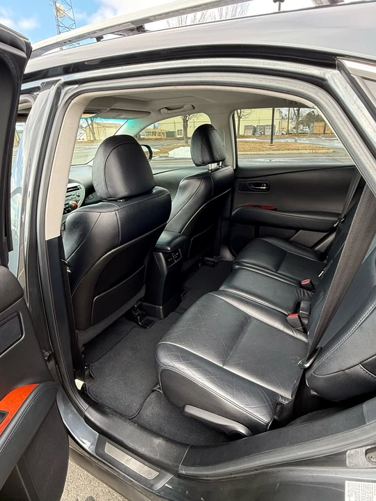 2010 Lexus RX 3rd Gen - Image 5 of 8
