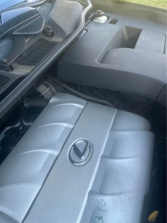 2010 Lexus RX 3rd Gen - Image 5 of 10