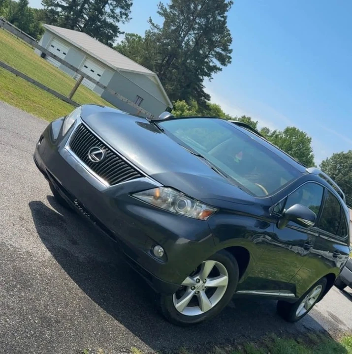 2010 Lexus RX 3rd Gen - Image 3 of 10