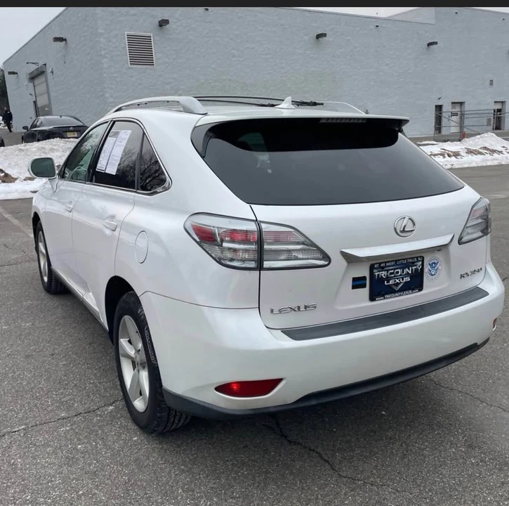 2010 Lexus RX 3rd Gen - Image 14 of 15