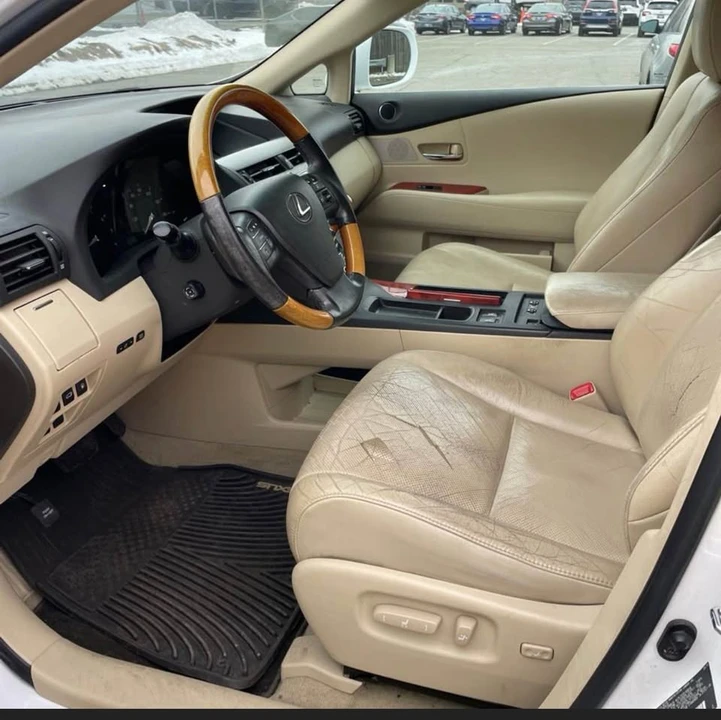 2010 Lexus RX 3rd Gen - Image 11 of 15