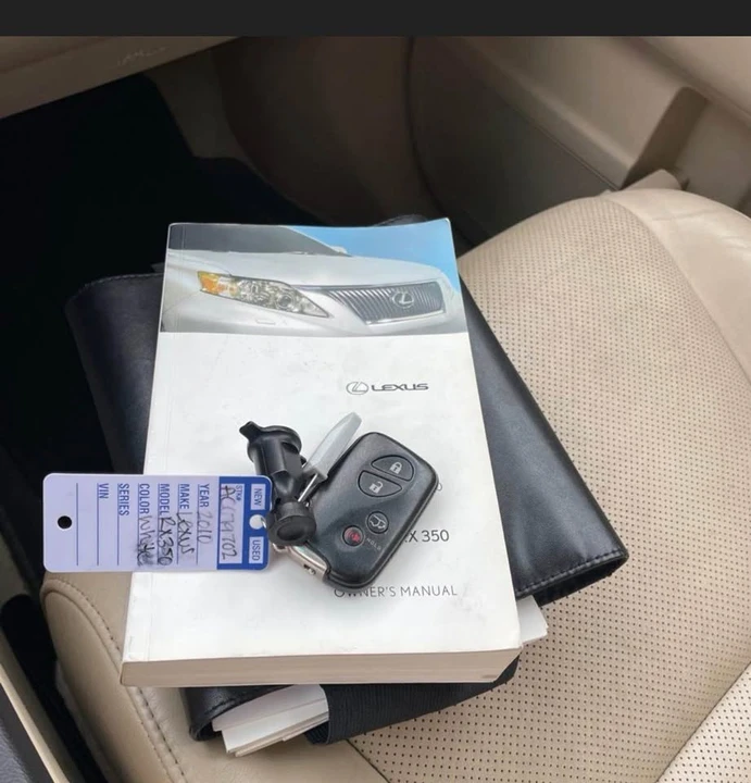 2010 Lexus RX 3rd Gen - Image 2 of 15