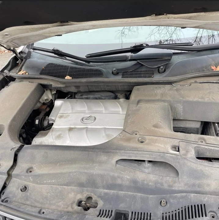 2010 Lexus RX 3rd Gen - Image 7 of 15