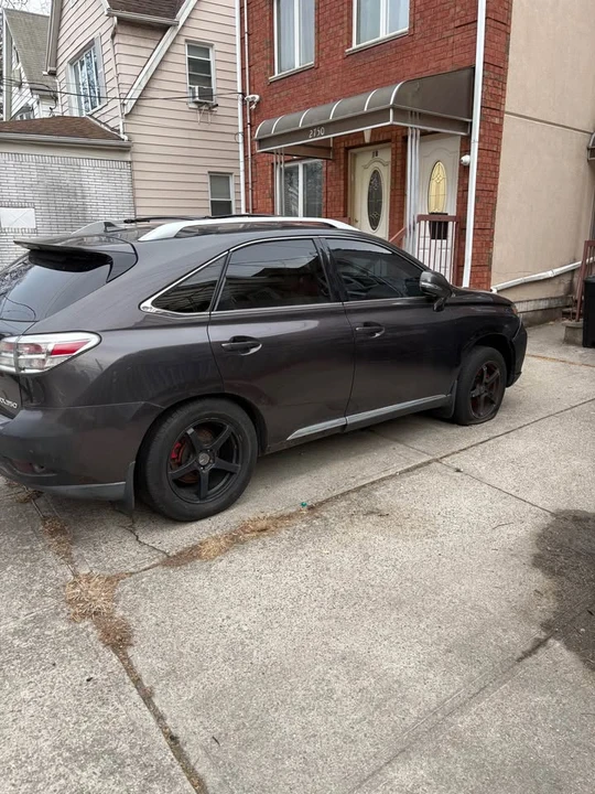 2010 Lexus RX 3rd Gen - Image 7 of 20