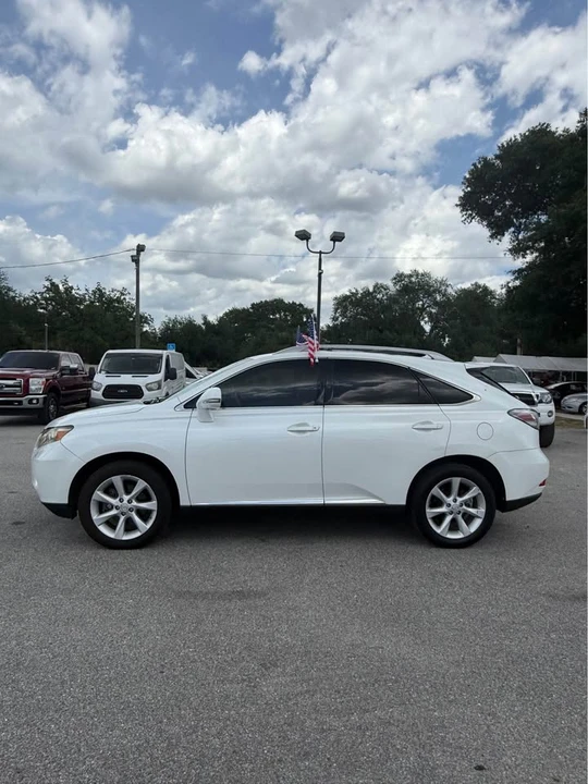 2010 Lexus RX 3rd Gen - Image 5 of 11