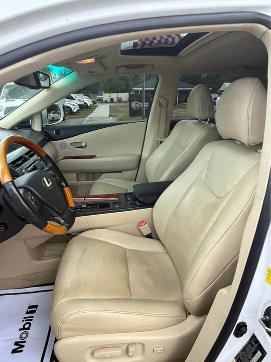 2010 Lexus RX 3rd Gen - Image 8 of 11