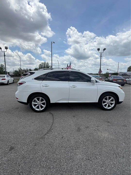 2010 Lexus RX 3rd Gen - Image 4 of 11
