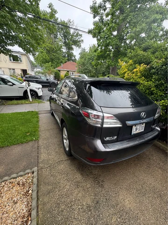 2010 Lexus RX 3rd Gen - Image 6 of 14