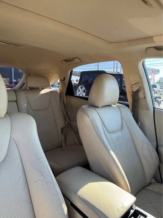 2010 Lexus RX 3rd Gen - Image 5 of 7