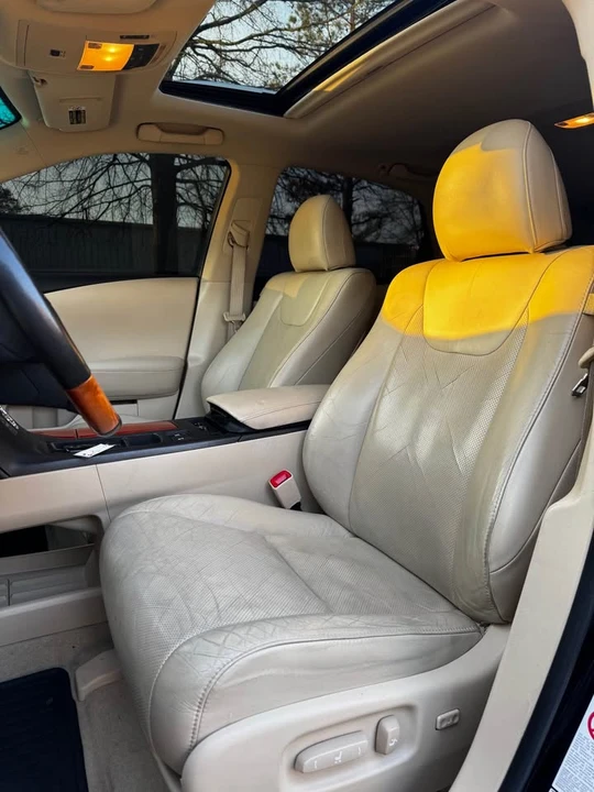 2010 Lexus RX 3rd Gen - Image 10 of 19