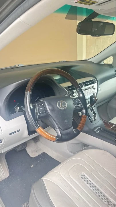 2010 Lexus RX 3rd Gen - Image 9 of 9
