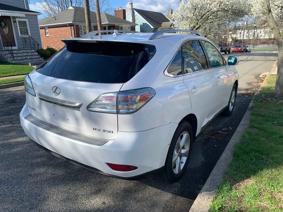 2010 Lexus RX 3rd Gen - Image 5 of 20