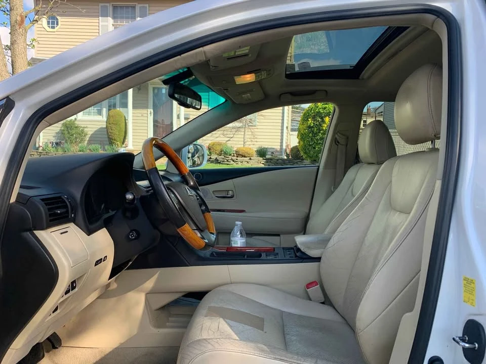 2010 Lexus RX 3rd Gen - Image 14 of 20