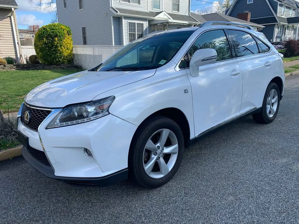 2010 Lexus RX 3rd Gen - Image 19 of 20