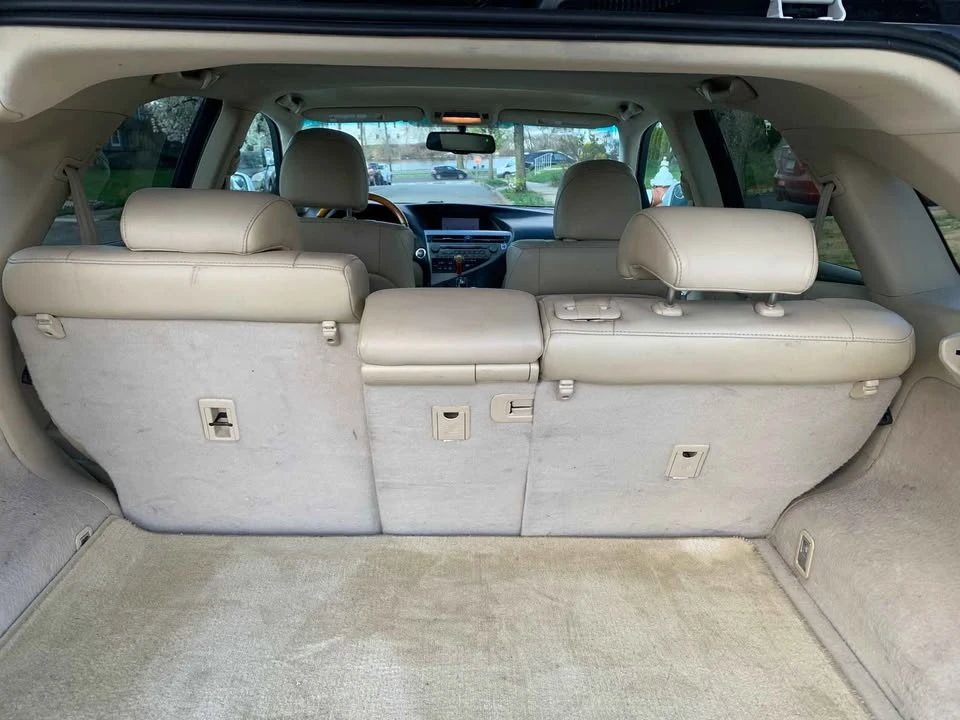2010 Lexus RX 3rd Gen - Image 18 of 20