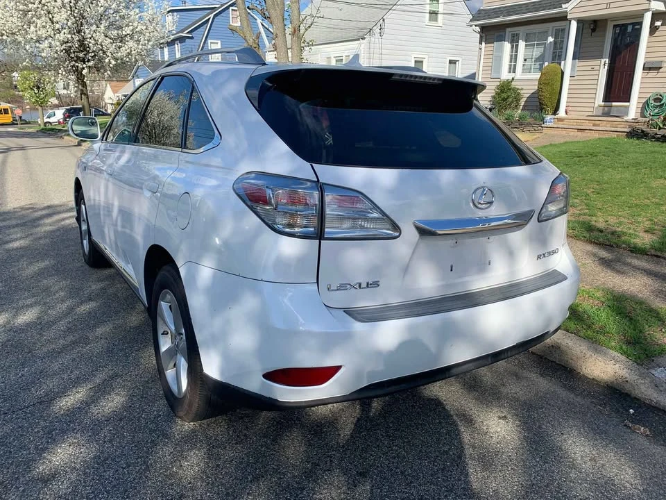 2010 Lexus RX 3rd Gen - Image 6 of 20