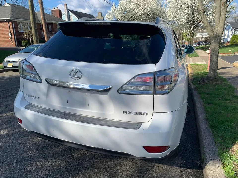 2010 Lexus RX 3rd Gen - Image 8 of 20