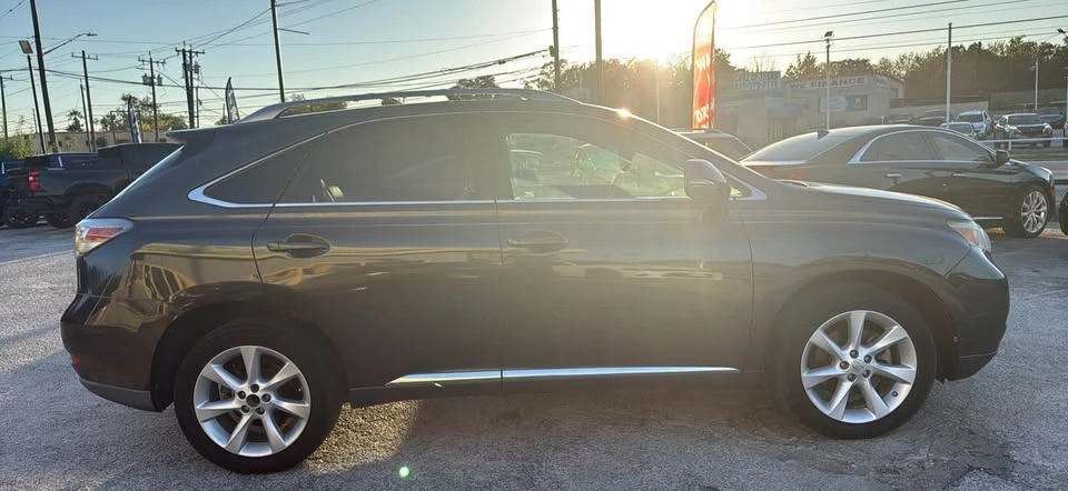 2010 Lexus RX 3rd Gen - Image 4 of 8