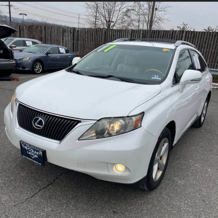 2010 Lexus RX 3rd Gen - Image 9 of 10
