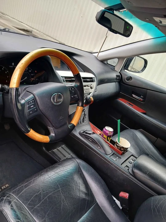 2010 Lexus RX 3rd Gen - Image 2 of 17