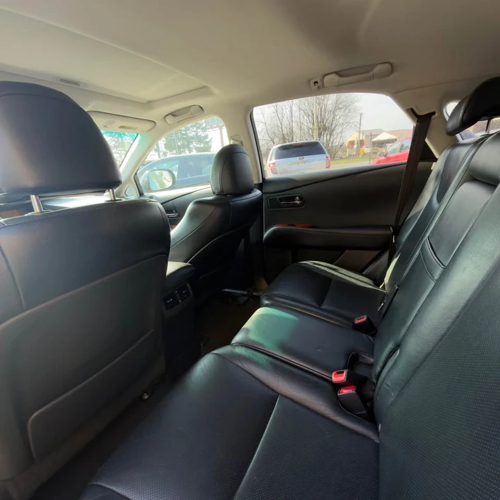 2010 Lexus RX 3rd Gen - Image 6 of 10