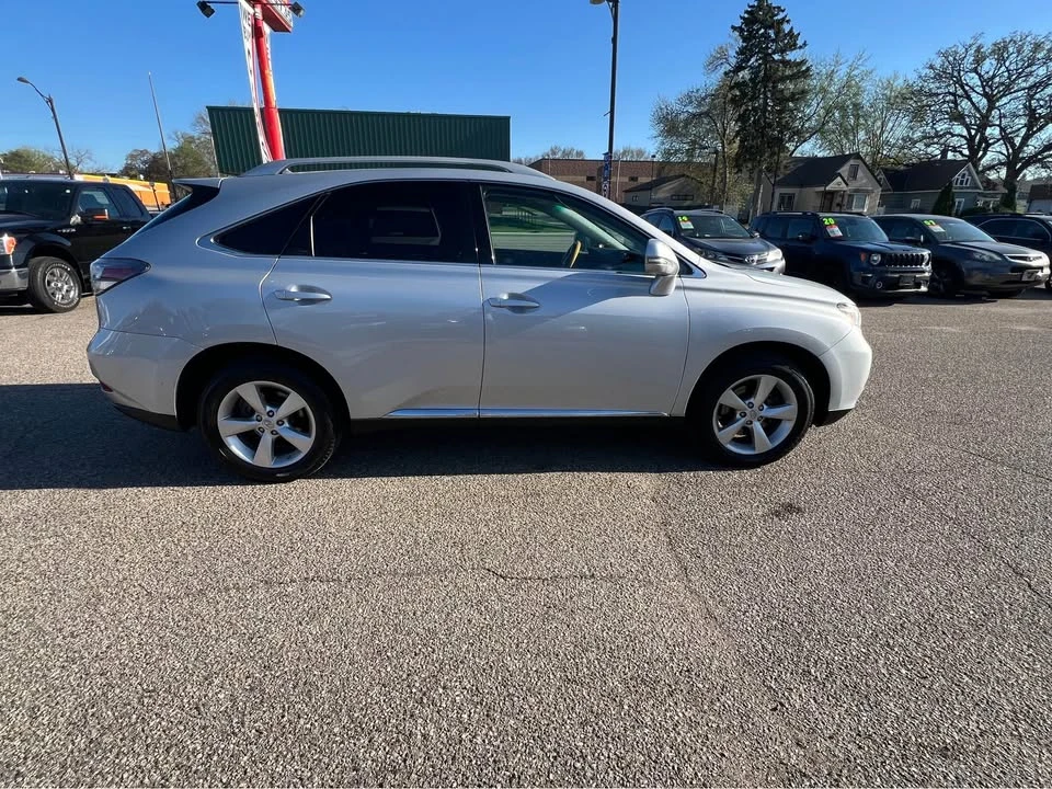 2010 Lexus RX 3rd Gen - Image 4 of 13