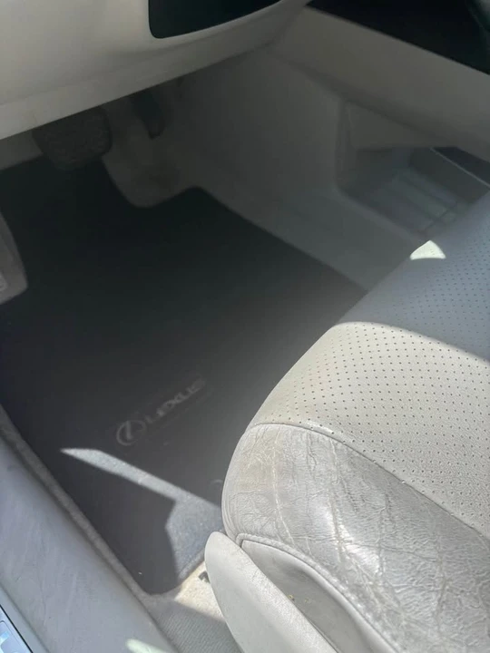 2010 Lexus RX 3rd Gen - Image 6 of 10