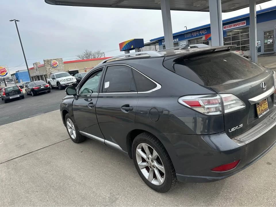 2010 Lexus RX 3rd Gen - Image 8 of 10